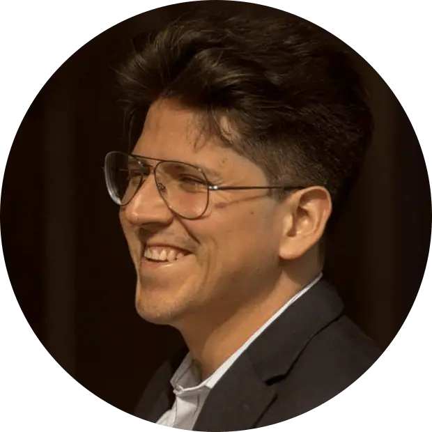 Reynaldo Enriquez, Investor